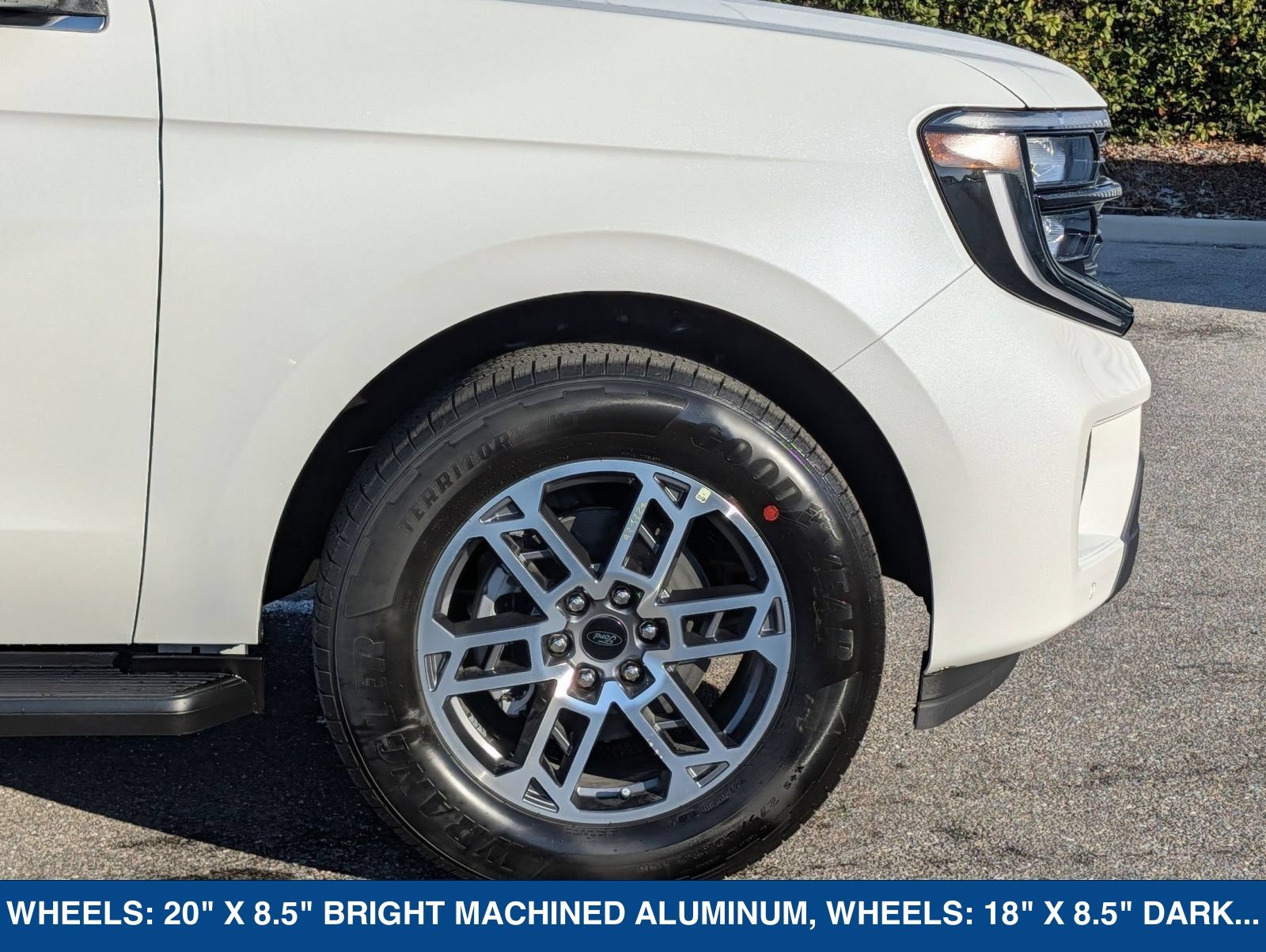 New 2026 Ford Expedition Max Active RWD image 13