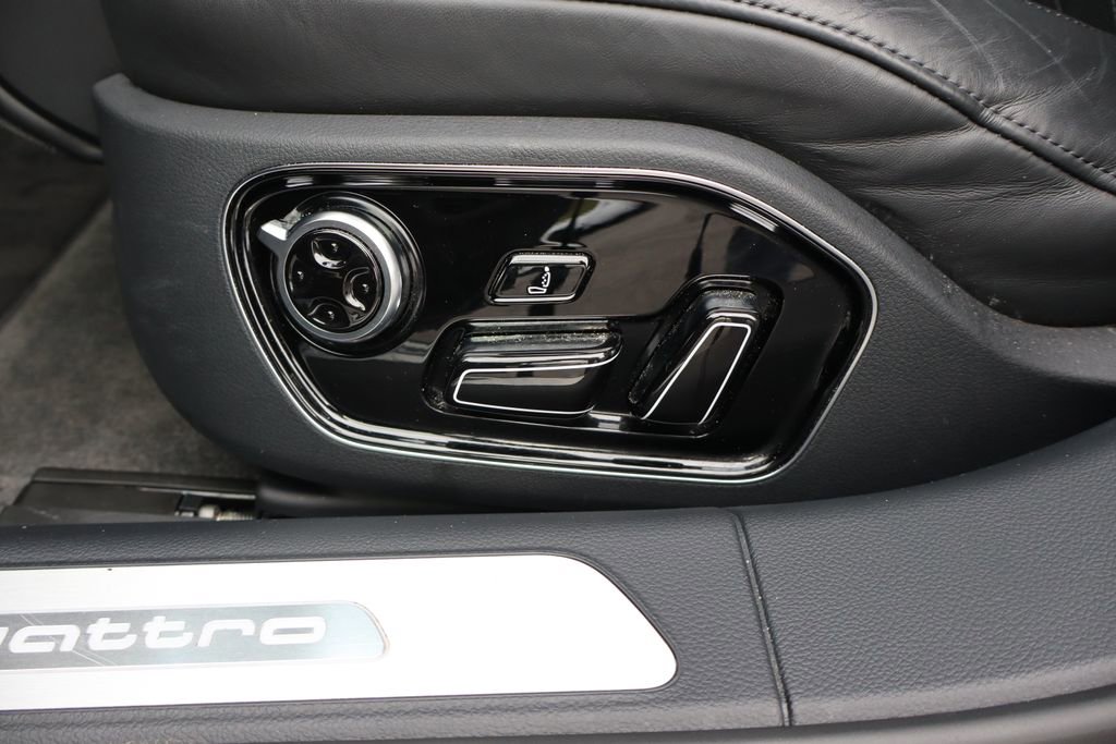 Used 2017 Audi A8 L 3.0T w/ Executive Package image 7