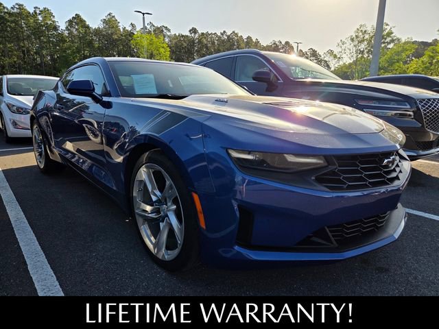 Used 2020 Chevrolet Camaro LT RWD image 3