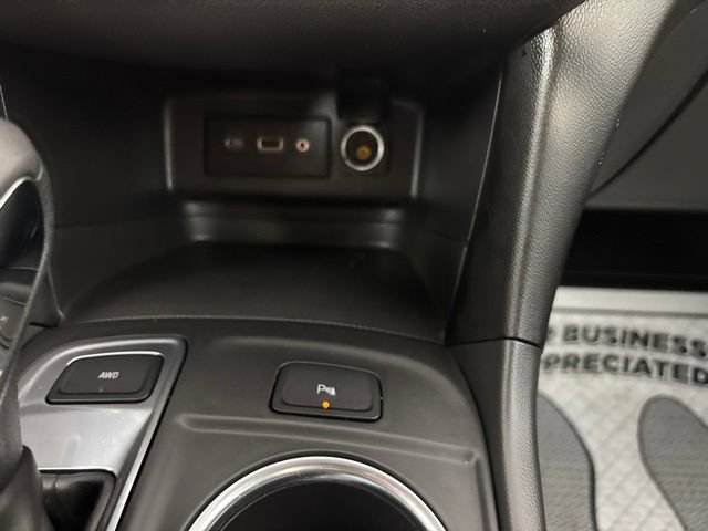 Used 2024 Chevrolet Equinox LT AWD/4WD image 43