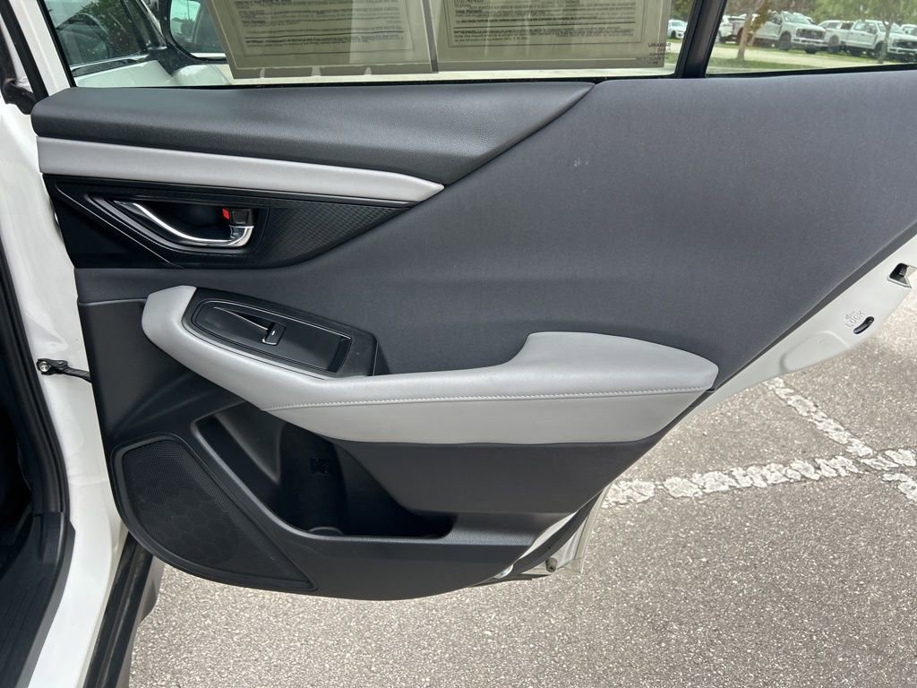 Used 2025 Subaru Outback Premium image 44