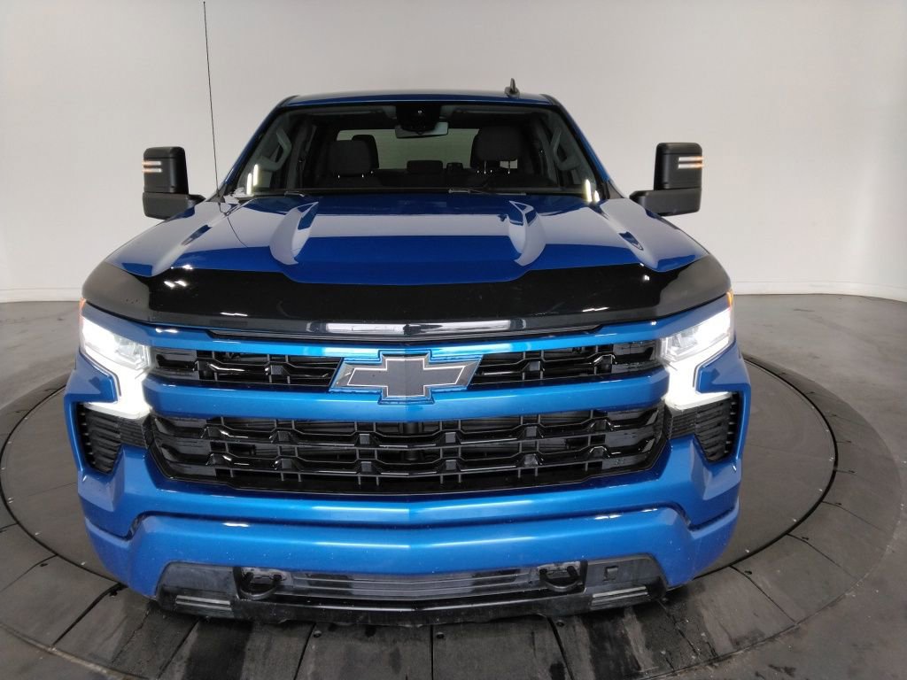 Used 2023 Chevrolet Silverado 1500 RST image 3