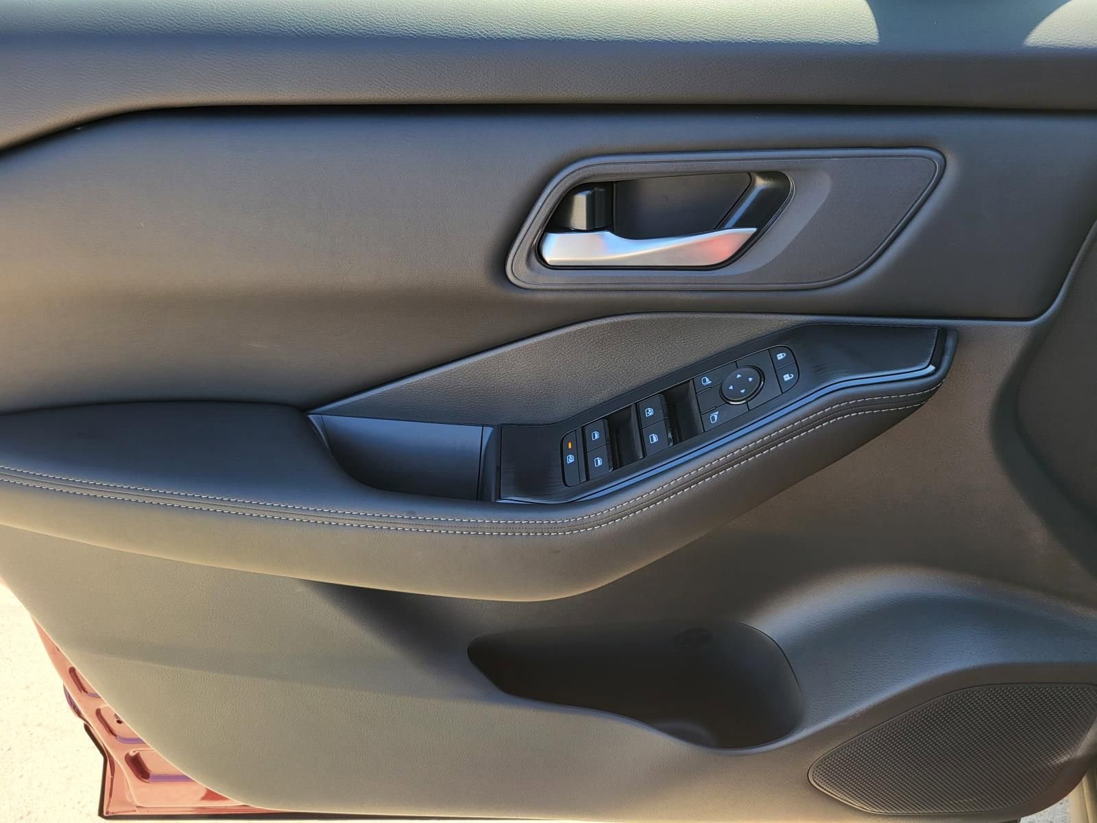 New 2026 Nissan Rogue SV image 17