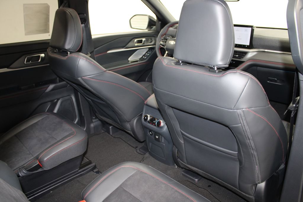 New 2026 Ford Explorer ST image 35