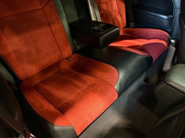 Used 2016 Dodge Challenger R/T Plus image 33