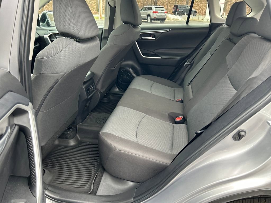 Certified 2024 Toyota RAV4 XLE image 28