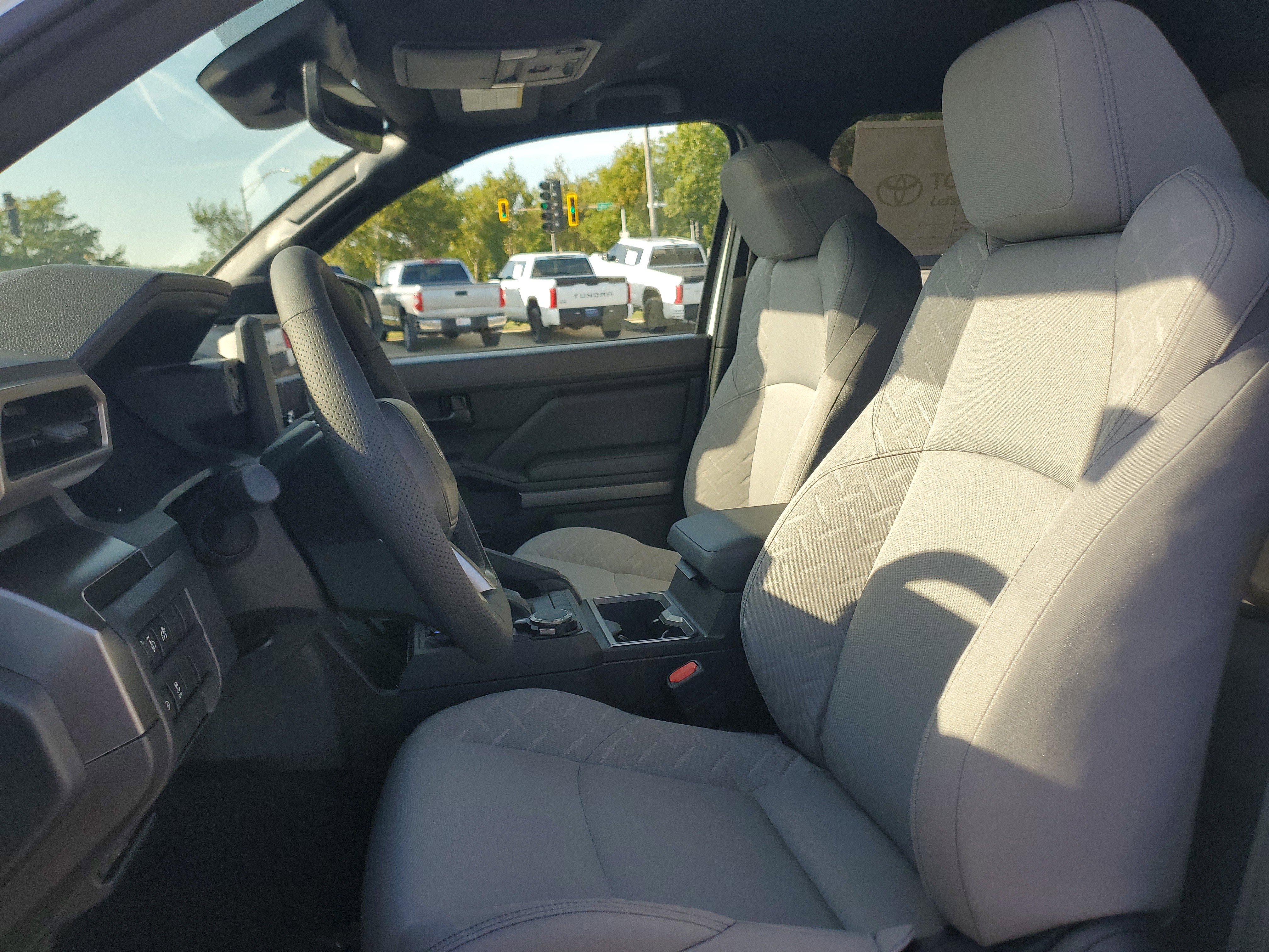 Used 2025 Toyota Tacoma SR5 image 16