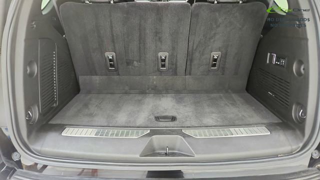 Used 2021 Chevrolet Tahoe RST w/ Luxury Package RWD image 15
