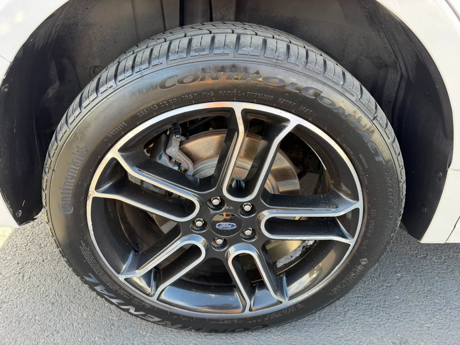 Used 2013 Ford Flex SEL AWD/4WD image 29