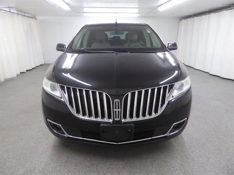 Used 2014 Lincoln MKX AWD image 2