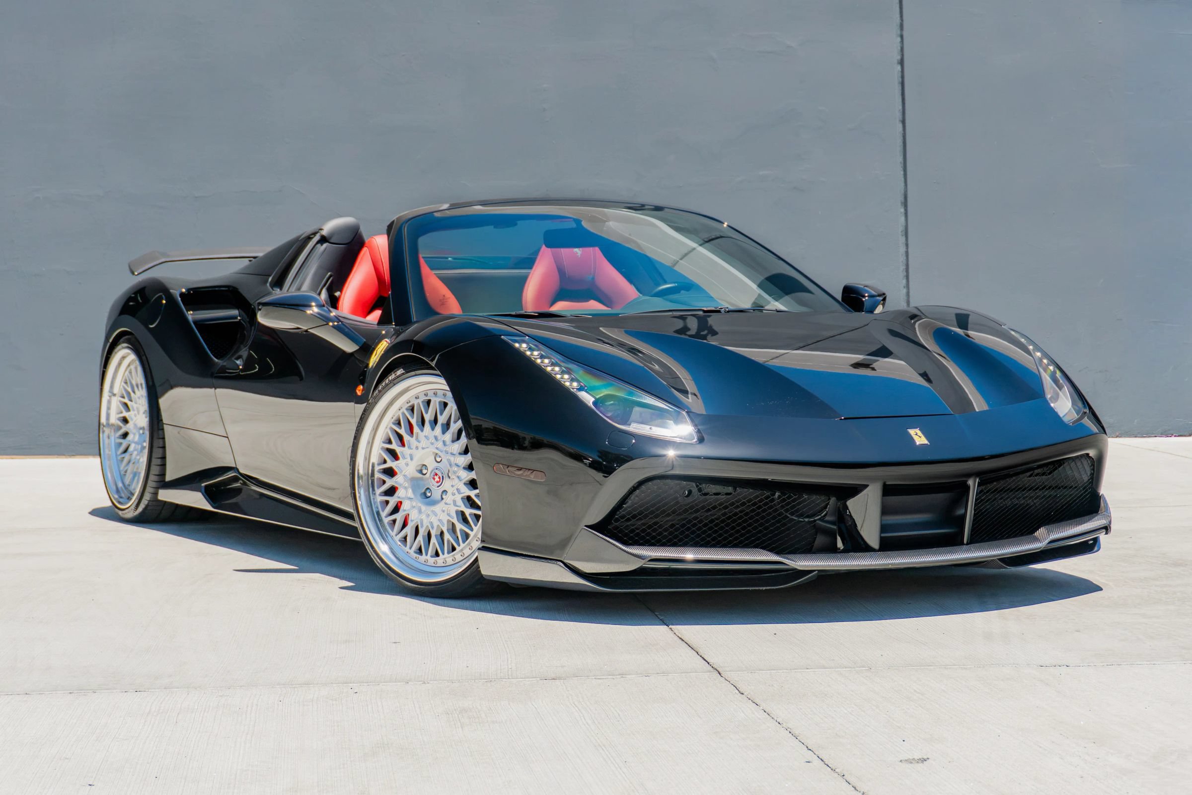 Used 2018 Ferrari 488 Spider RWD image 6