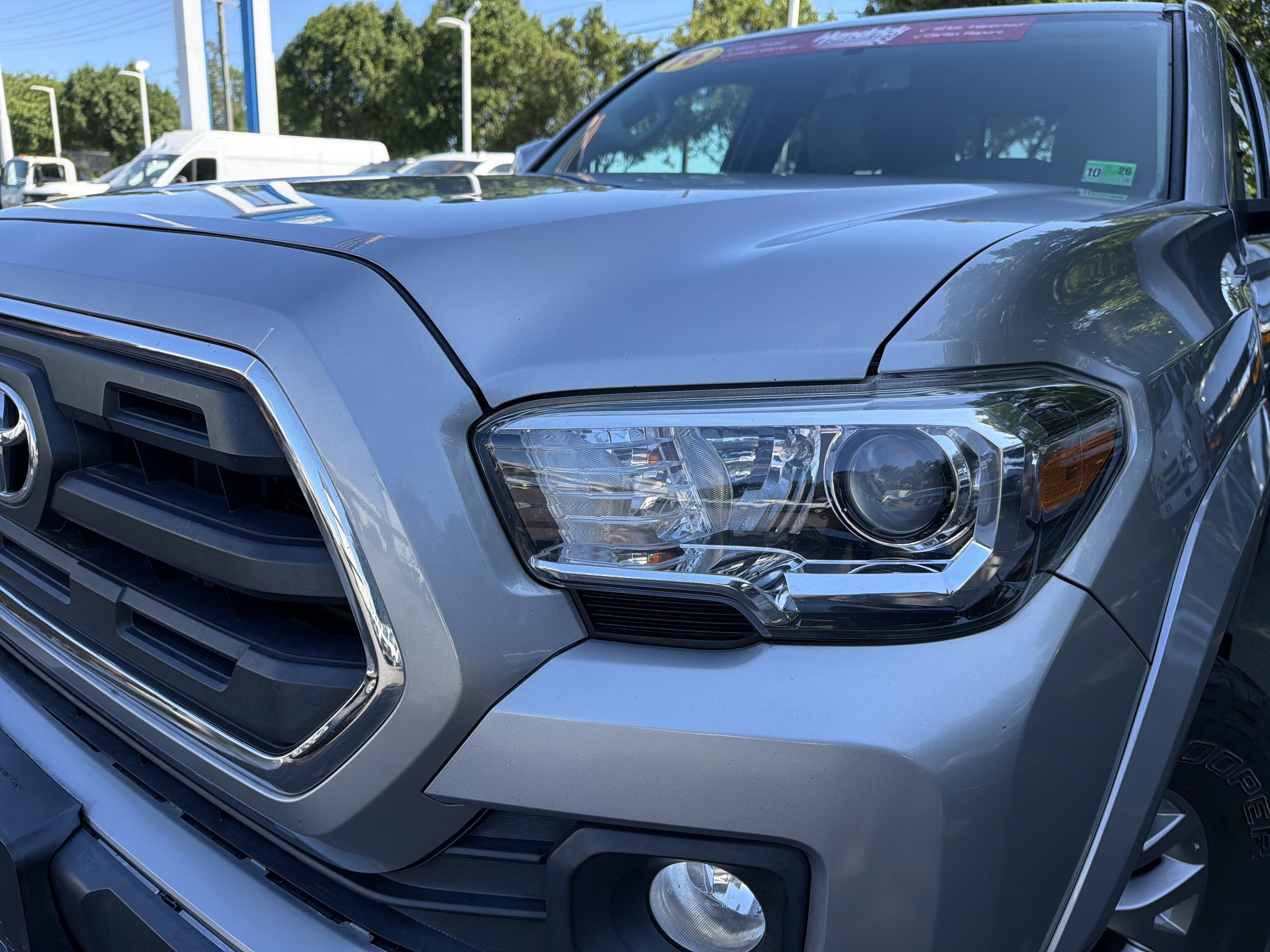 Used 2016 Toyota Tacoma SR5 w/ SR5 Appearance Package (SN) RWD image 6