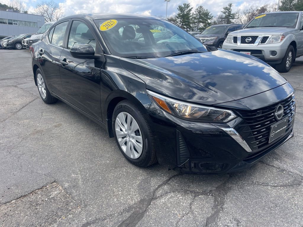 Certified 2025 Nissan Sentra S image 9