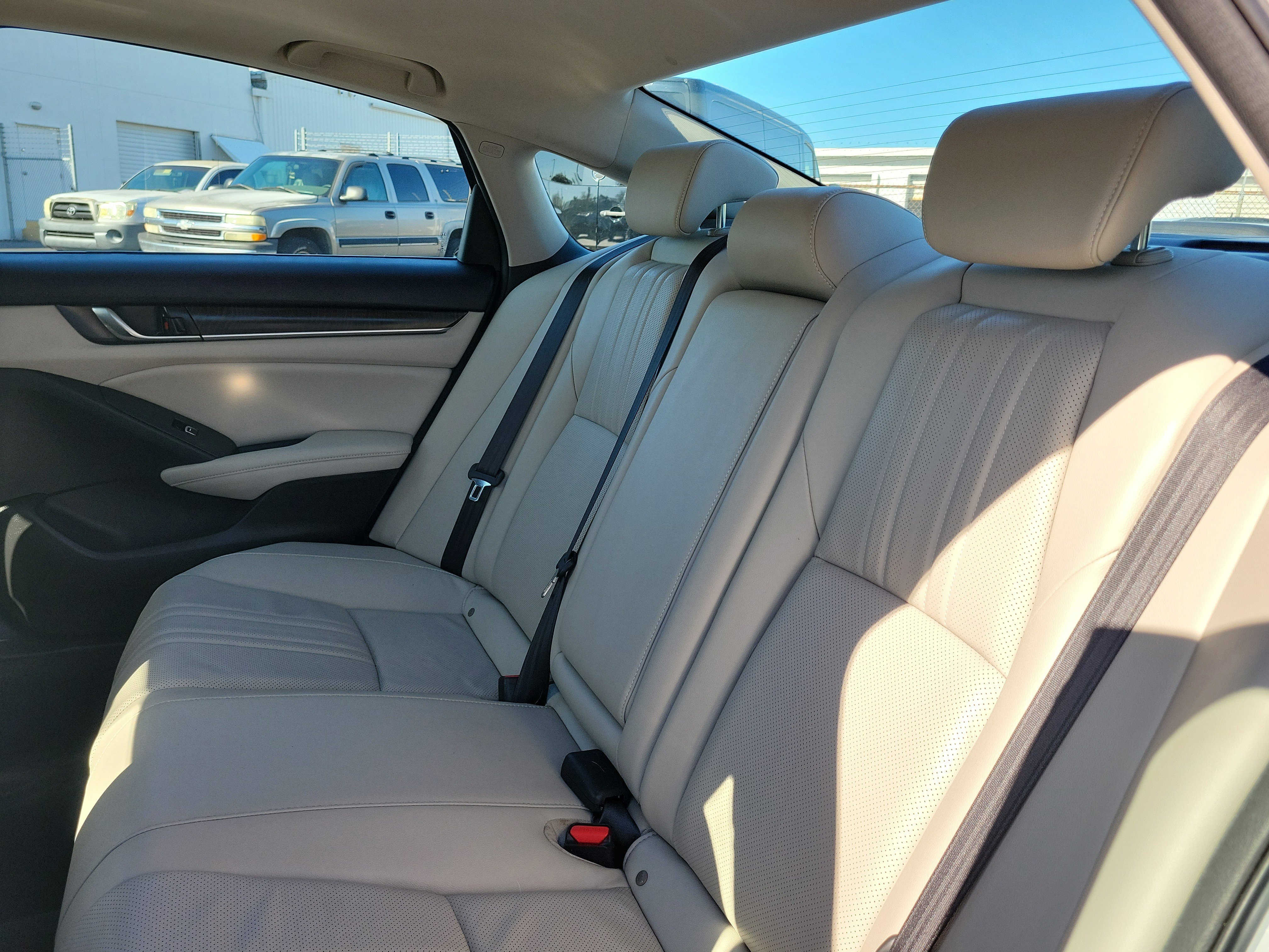 Used 2021 Honda Accord EX-L image 9