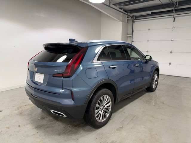 Used 2025 Cadillac XT4 Premium Luxury FWD image 6