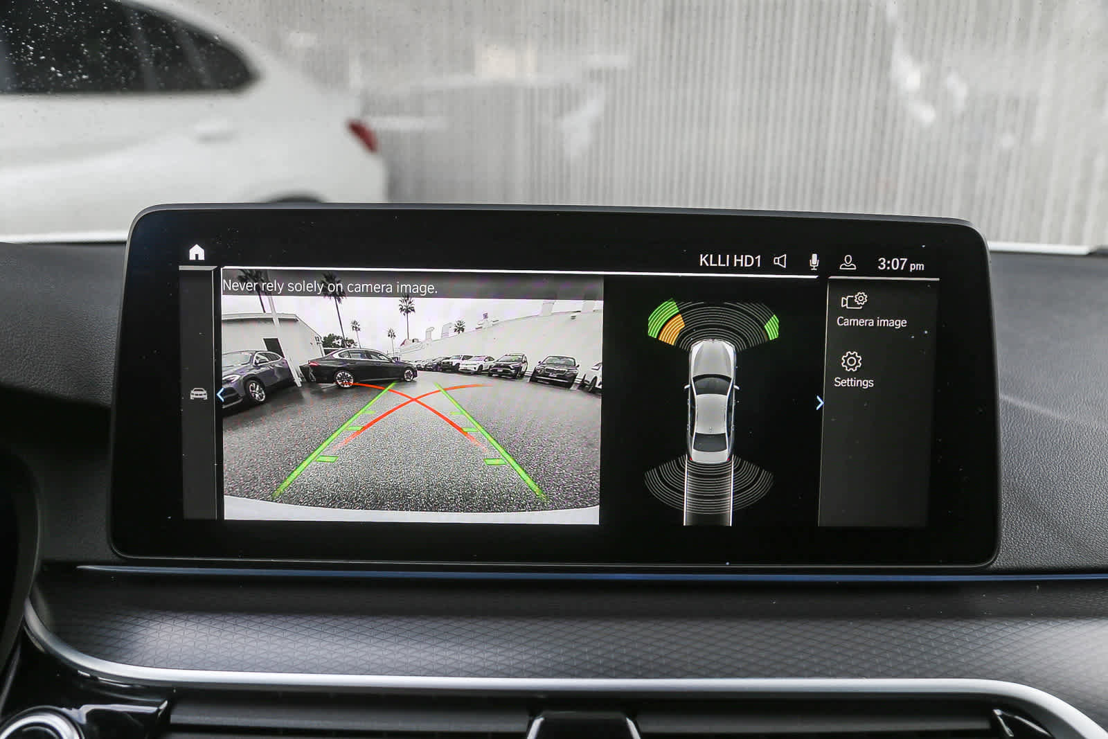 Certified 2023 BMW 530e w/ M Sport Package image 21