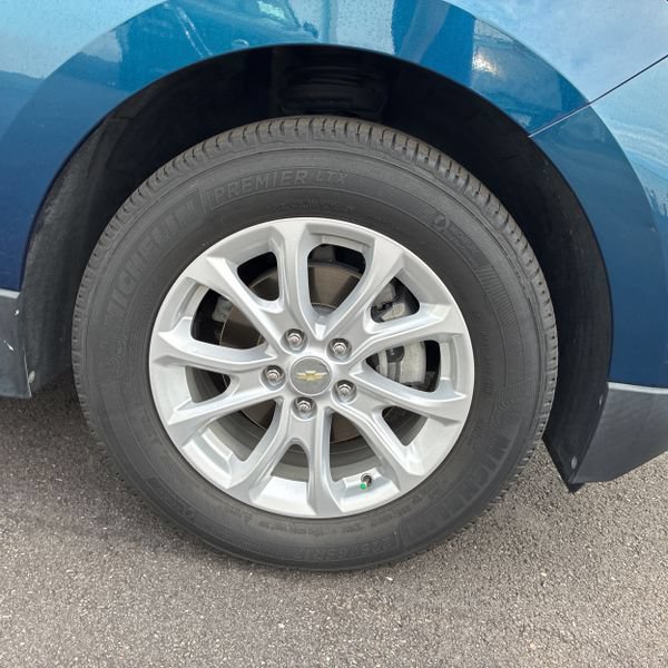 Used 2019 Chevrolet Equinox LT FWD image 21