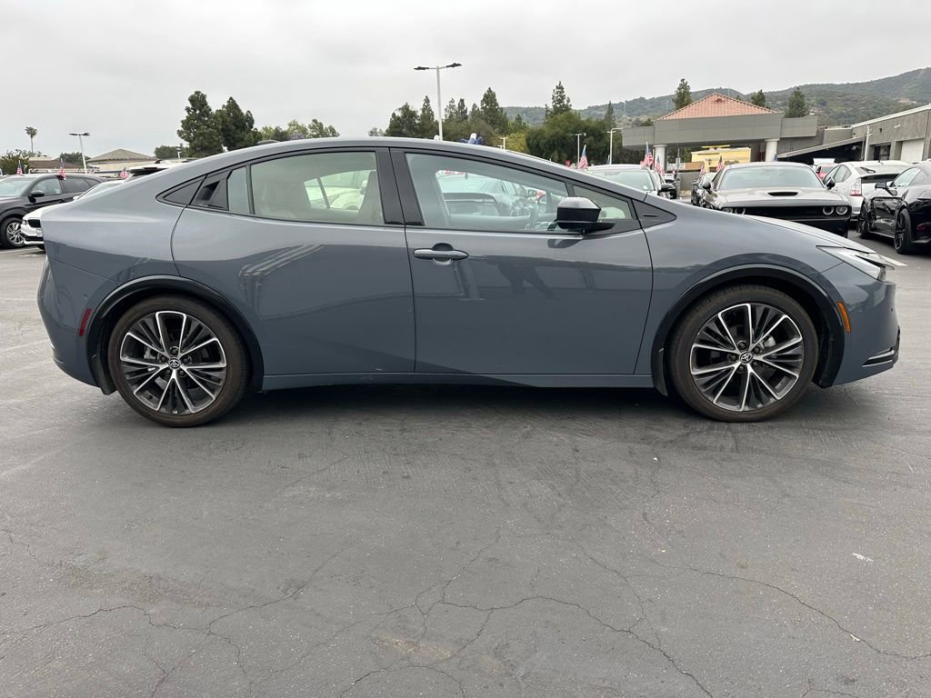 Used 2025 Toyota Prius Limited w/ Limited Premium Package FWD image 6