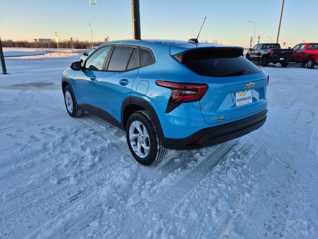 New 2026 Chevrolet Trax LS w/ LS Convenience Package image 3