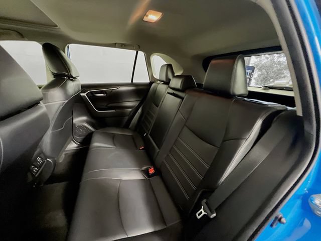 Used 2019 Toyota RAV4 XLE Premium FWD image 22