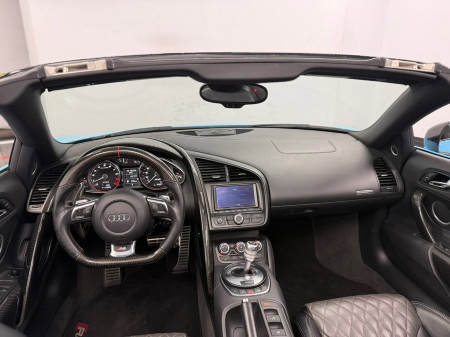 Used 2011 Audi R8 V10 image 75