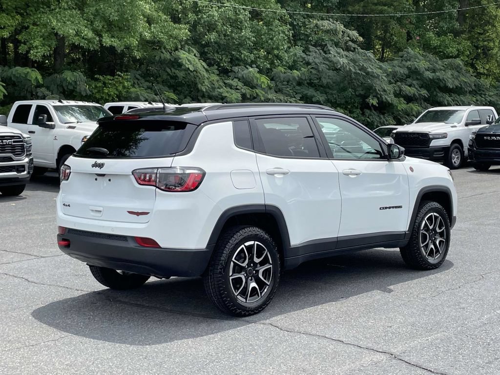 Certified 2025 Jeep Compass Trailhawk AWD/4WD image 8