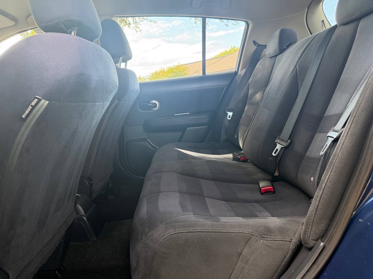 Used 2009 Nissan Versa 1.8 S w/ PWR Pkg FWD image 19