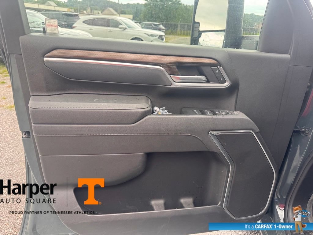 Used 2025 Chevrolet Silverado 2500 LT AWD/4WD image 17
