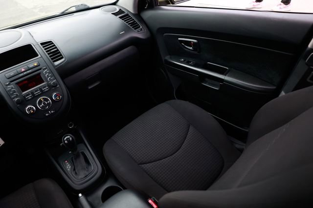 Used 2013 Kia Soul image 24