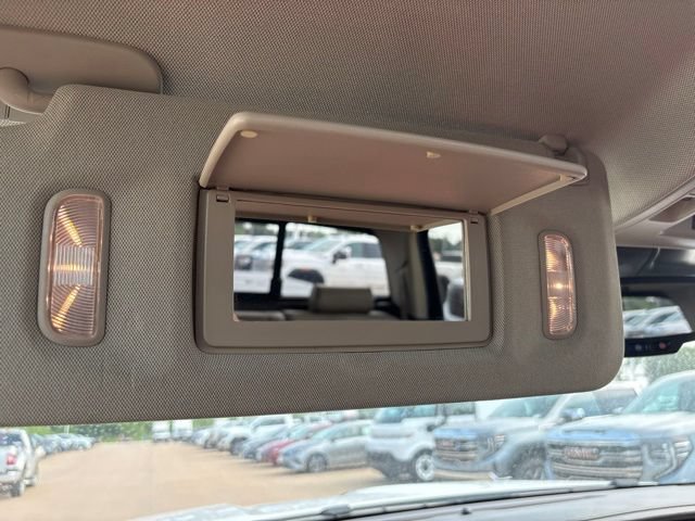Used 2016 GMC Sierra 1500 Denali w/ Enhanced Driver Alert Package AWD/4WD image 31