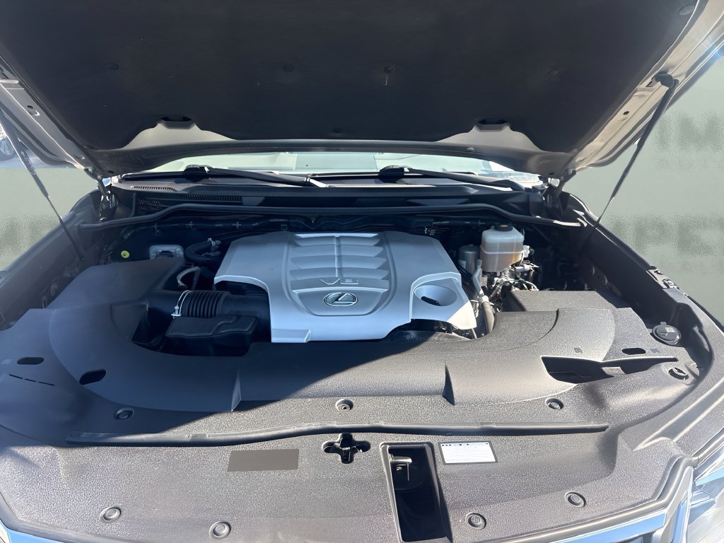 Used 2019 Lexus LX 570 4WD w/ Luxury Package image 27