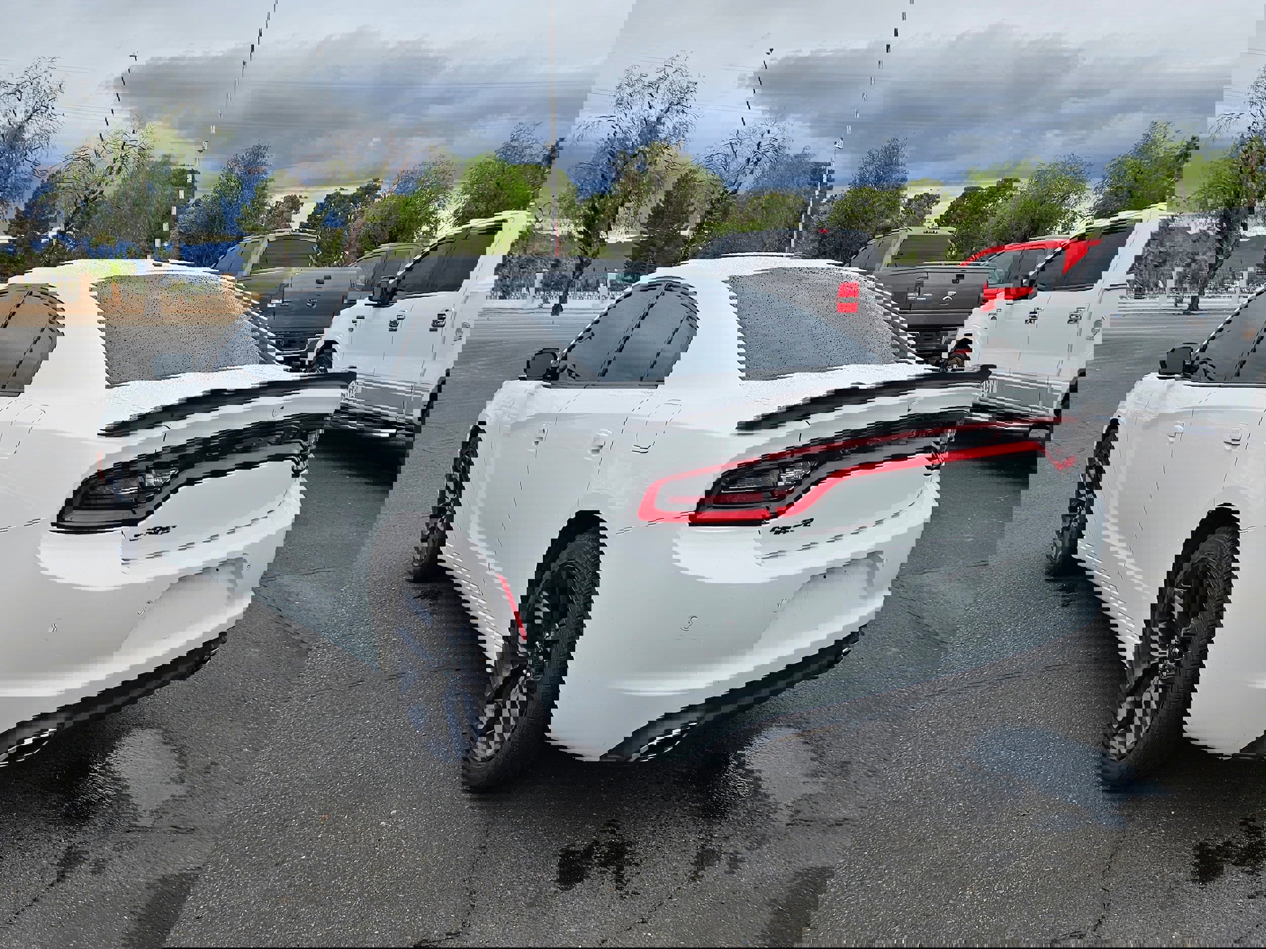 Used 2020 Dodge Charger SXT w/ Blacktop Package image 3