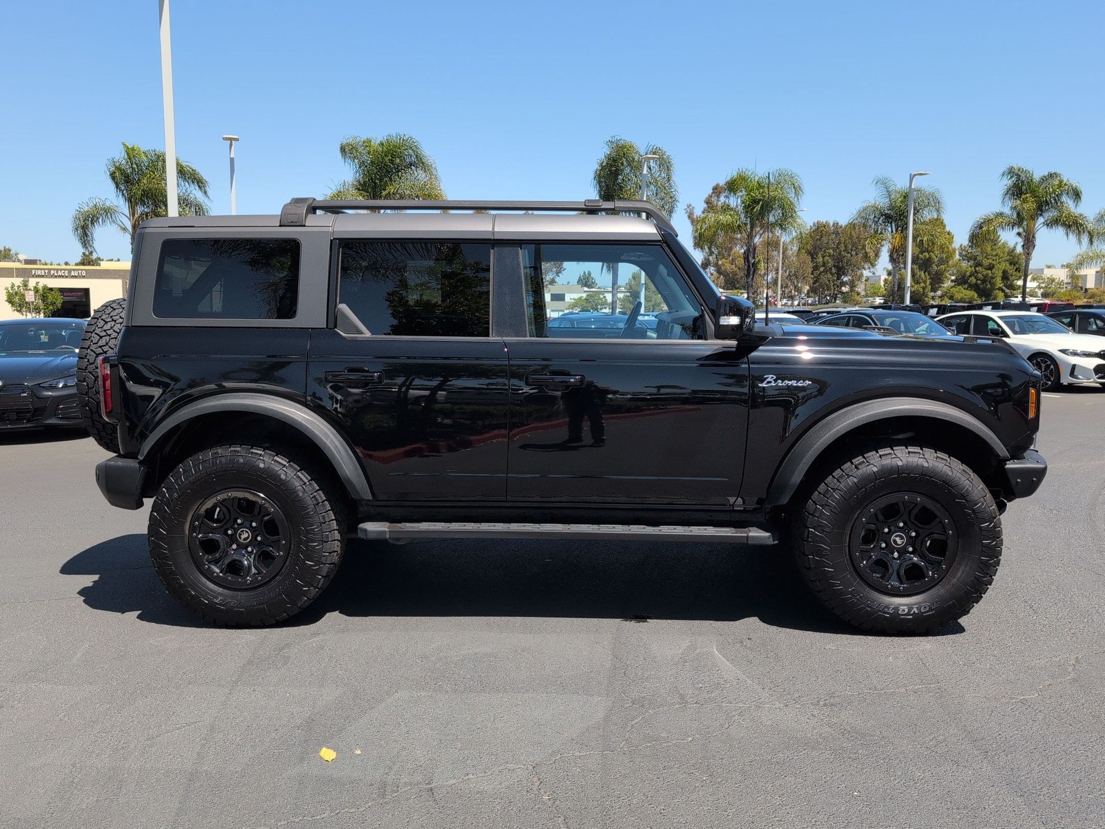 Used 2023 Ford Bronco Outer Banks w/ Sasquatch Package AWD/4WD image 11