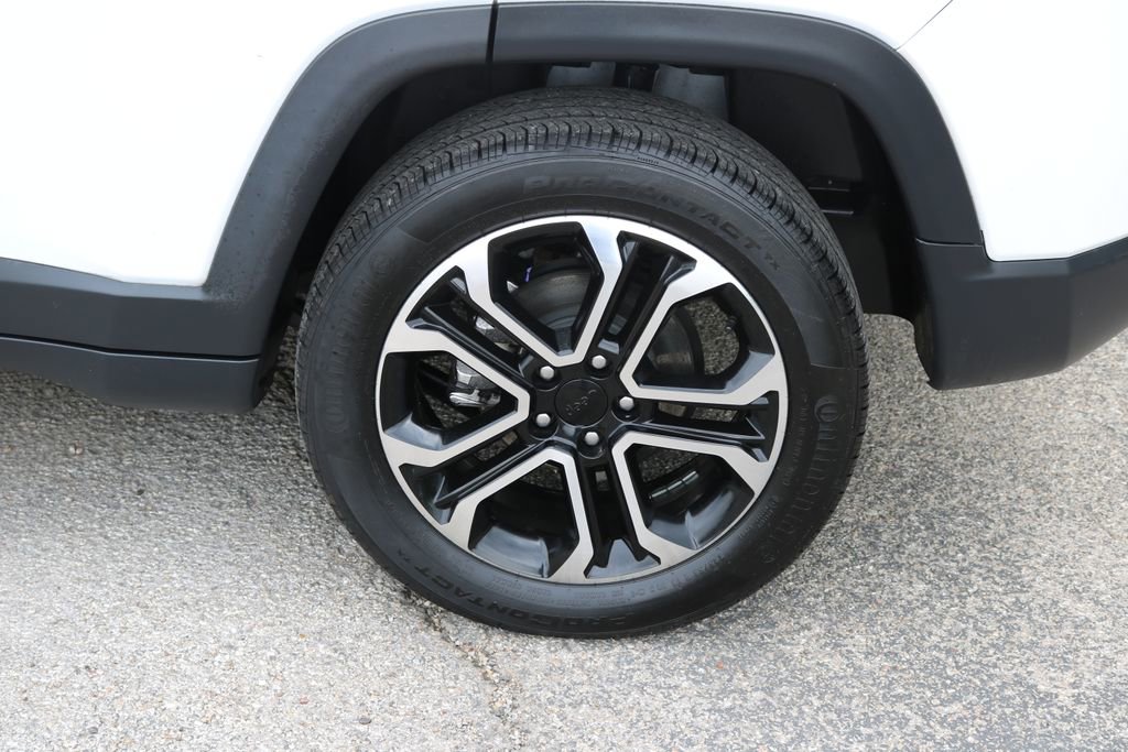 Used 2022 Jeep Compass Limited image 9