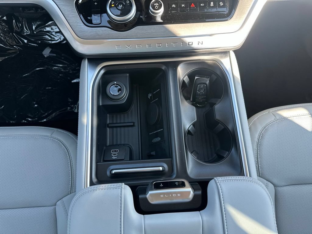 New 2027 Ford Expedition Max Platinum w/ Driver's Package AWD/4WD image 22