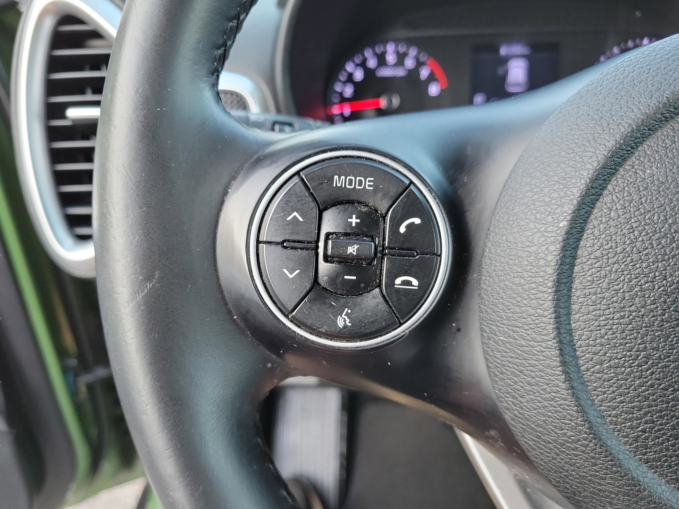 Used 2020 Kia Soul X-Line image 31