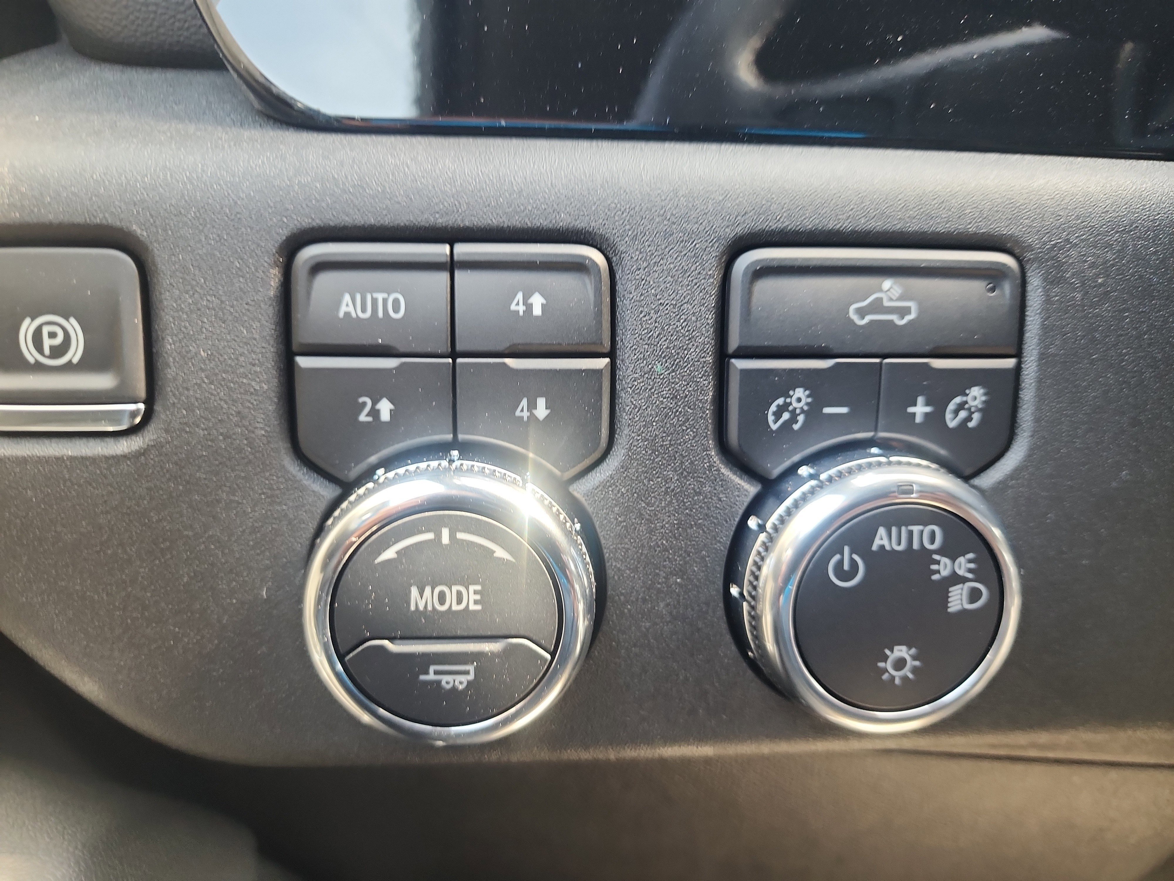 New 2025 GMC Sierra 1500 SLE w/ X31 Off-Road Package image 22