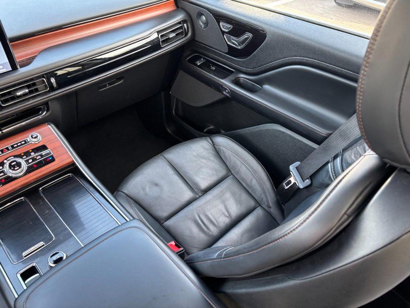 Used 2023 Lincoln Aviator Reserve image 15