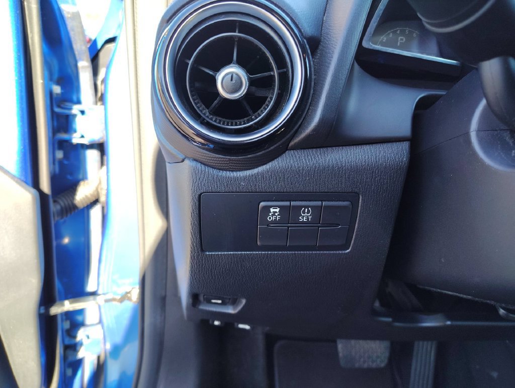 Used 2016 Scion iA FWD image 18