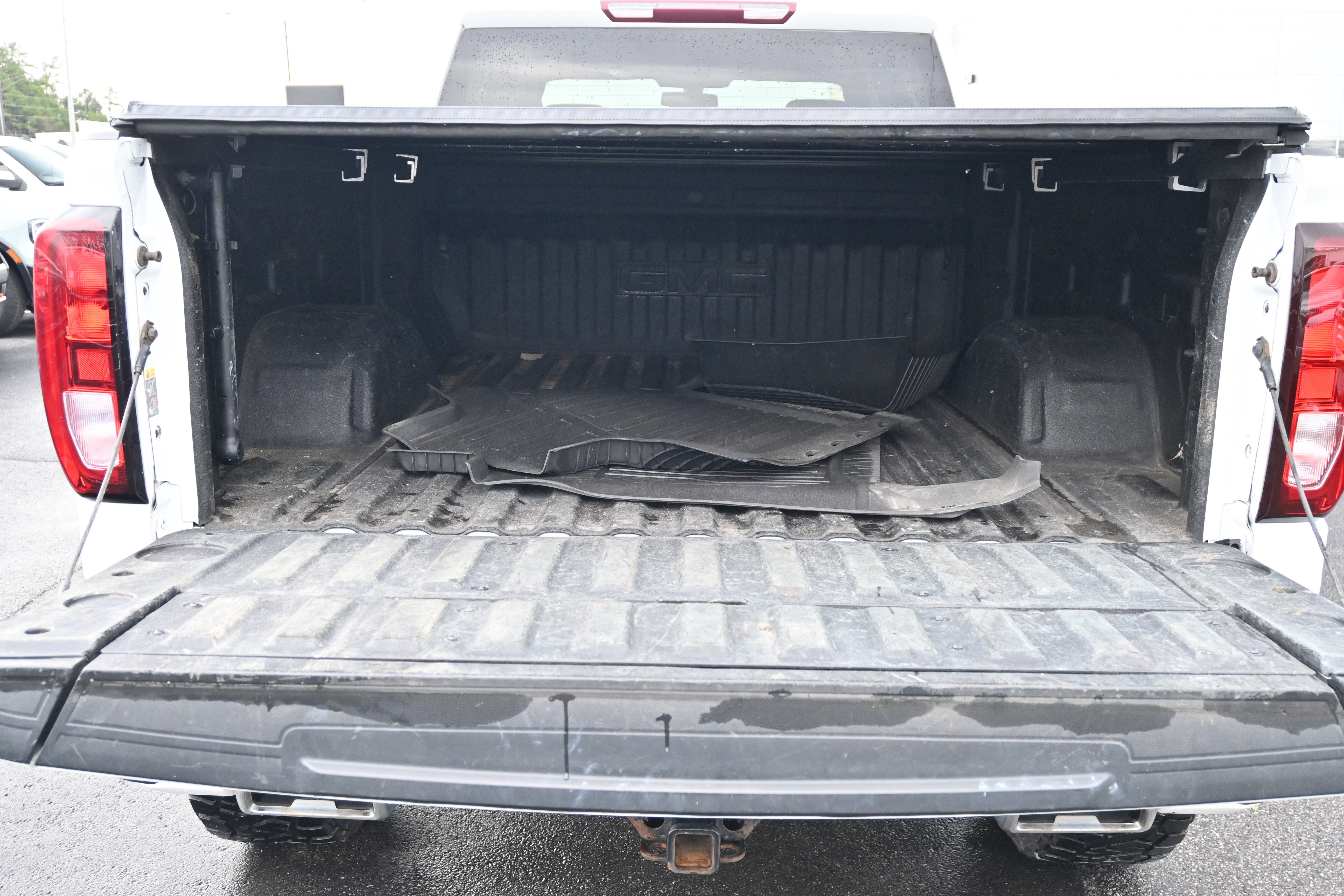 Used 2021 GMC Sierra 1500 Elevation image 34
