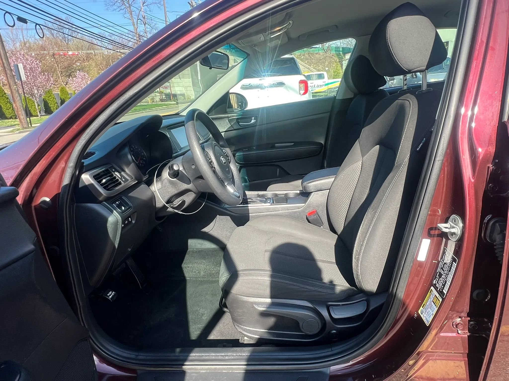 Used 2018 Kia Optima LX FWD image 26
