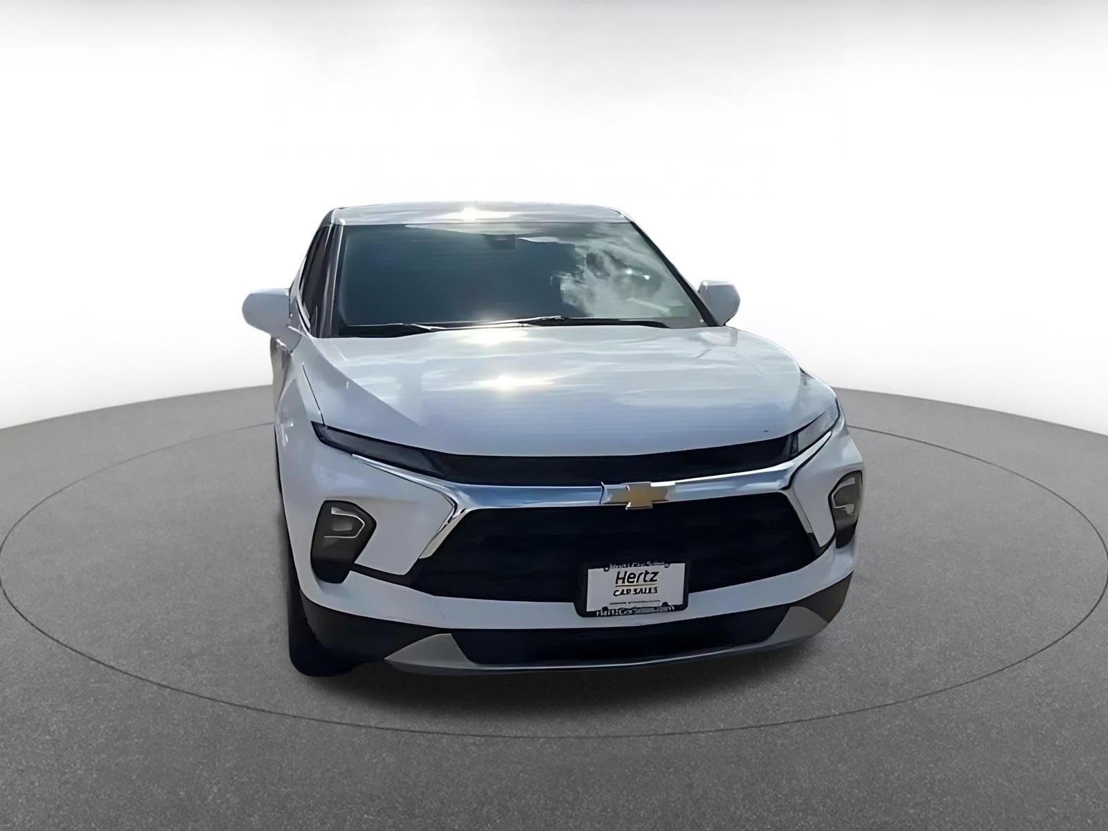 Used 2026 Chevrolet Blazer LT FWD image 4
