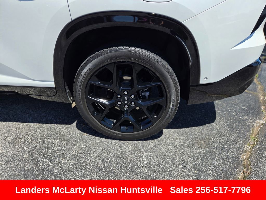 Used 2024 Chevrolet Traverse RS w/ LPO, Floor Liner Package FWD image 12