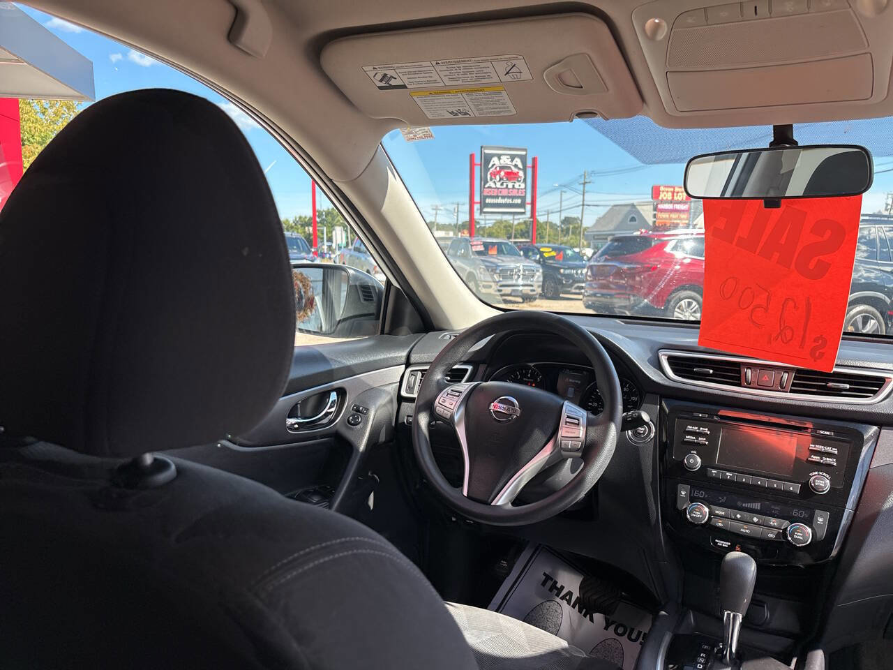 Used 2018 Nissan Rogue SV image 27