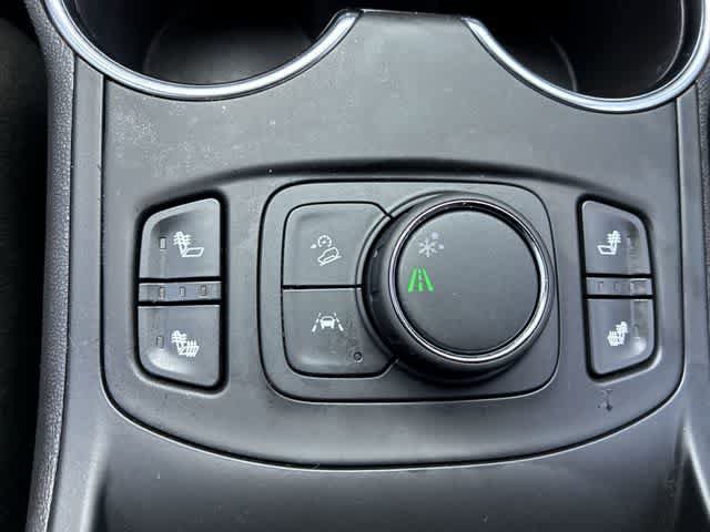 Used 2022 GMC Terrain SLE w/ Driver Convenience Package image 39
