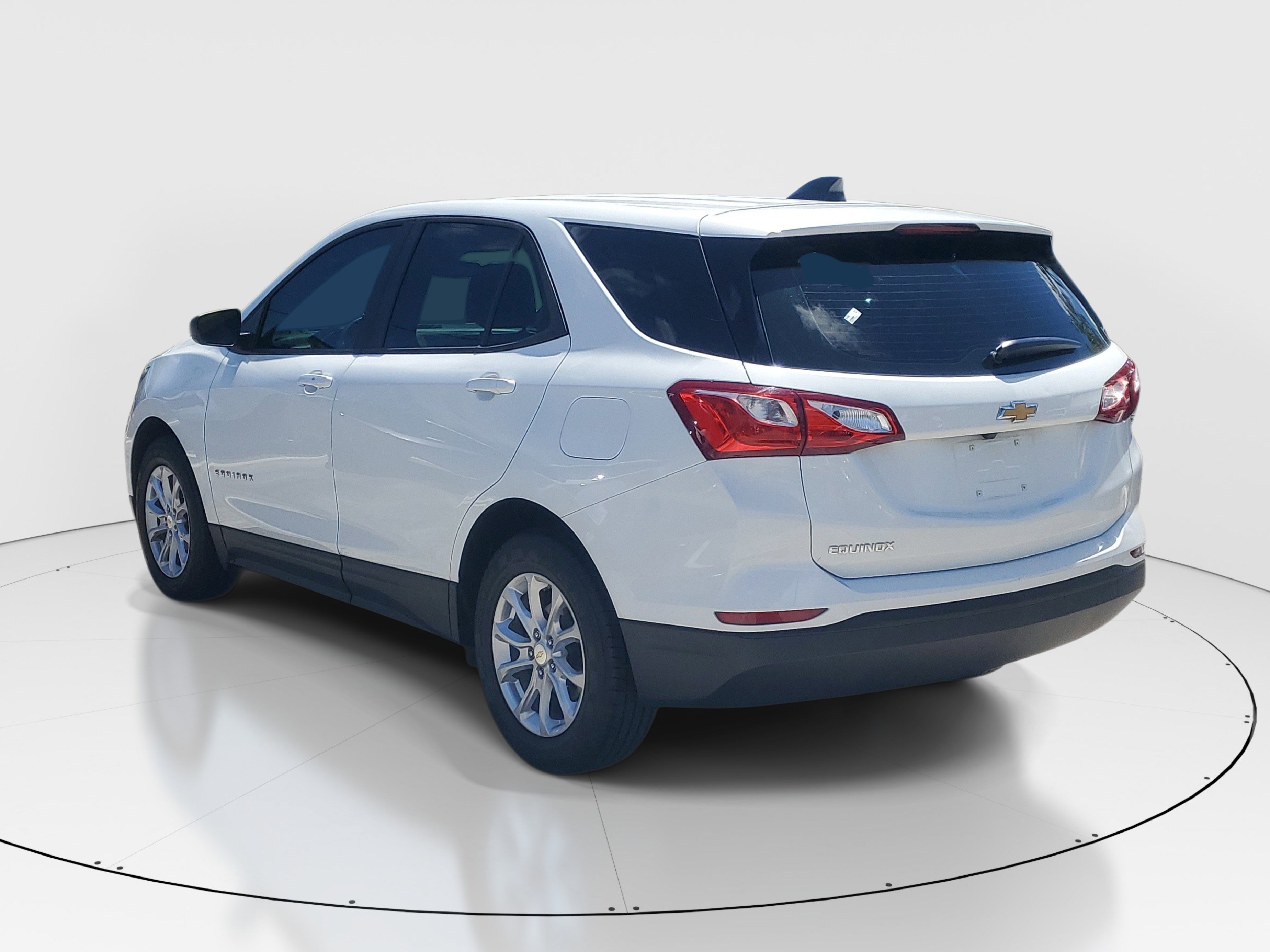 Used 2020 Chevrolet Equinox LS FWD image 5