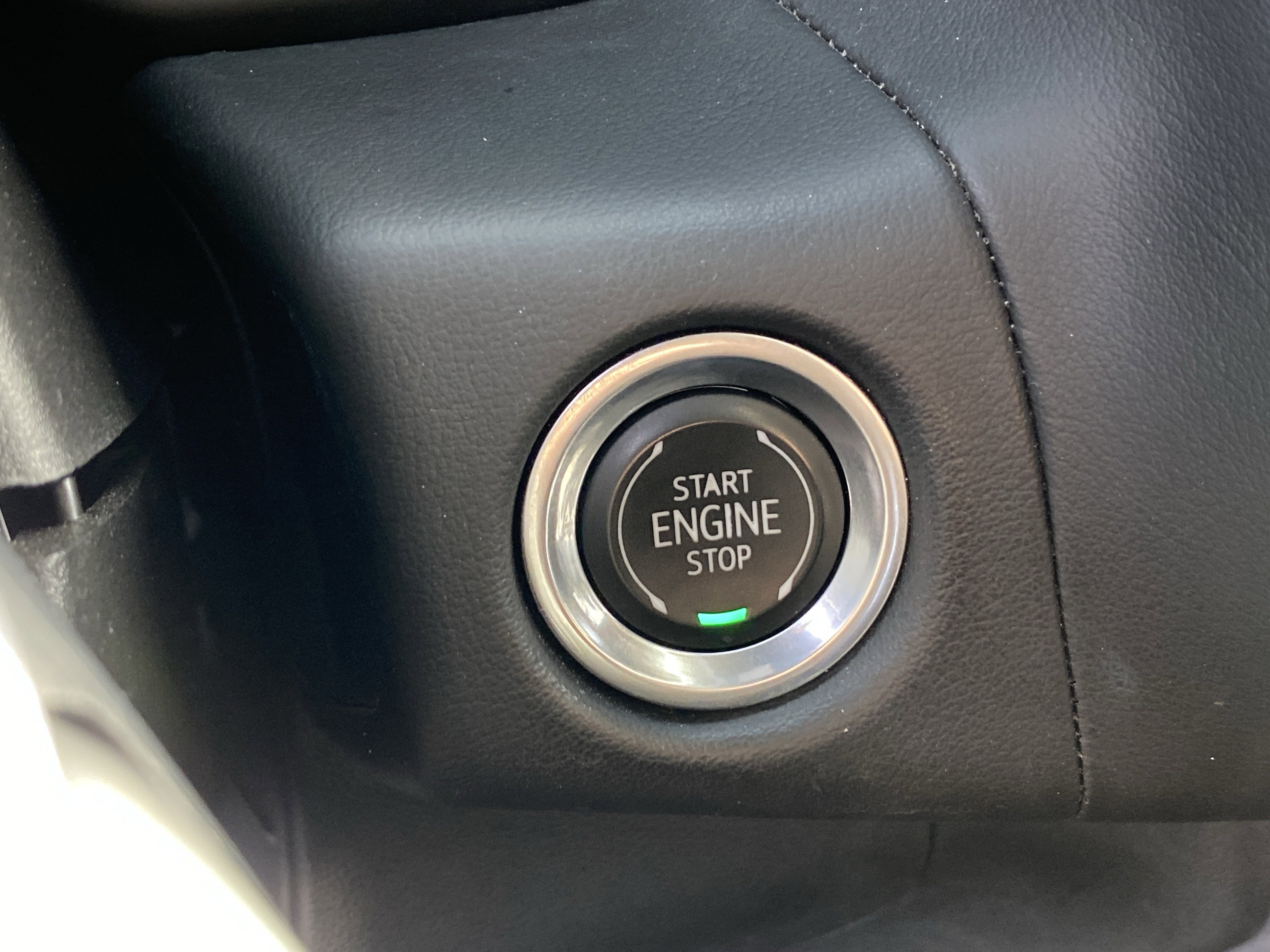 Used 2023 GMC Yukon SLT image 31