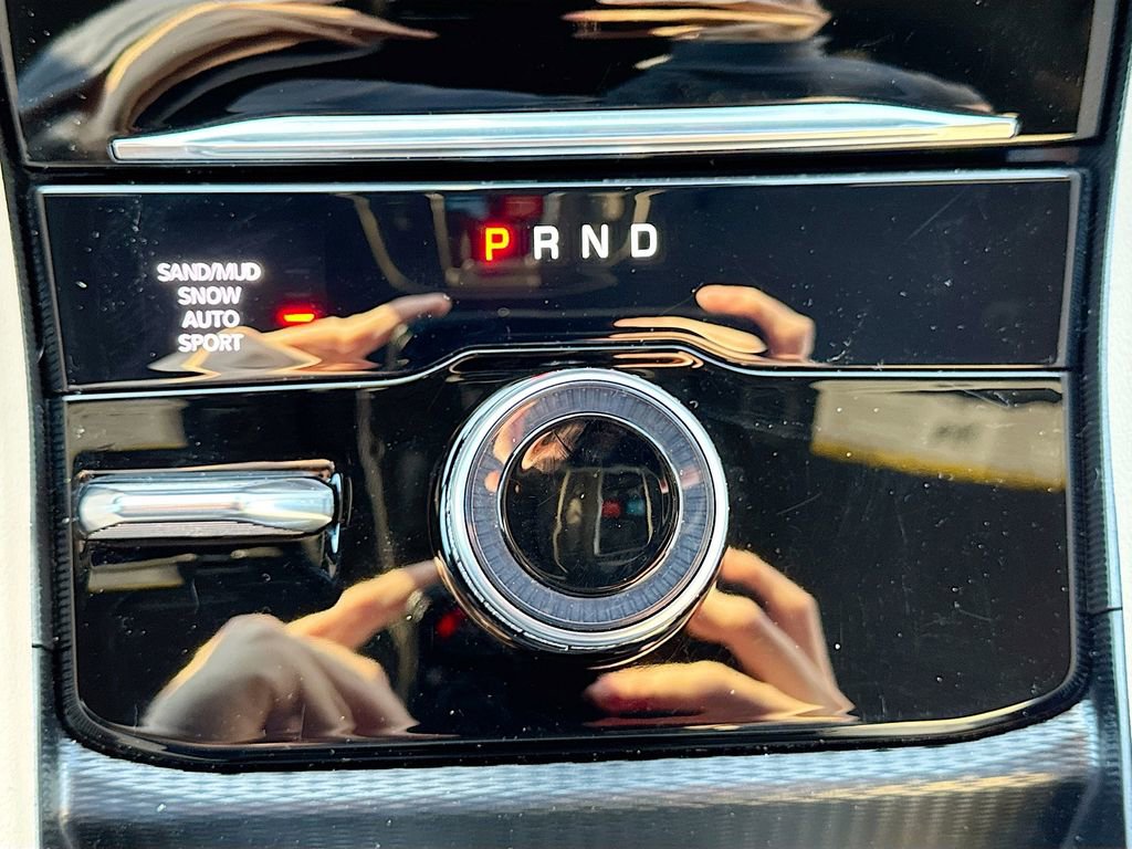 Used 2024 Jeep Grand Cherokee Limited image 15