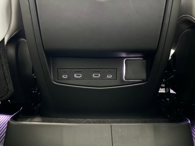 New 2026 Cadillac Escalade Platinum Luxury w/ LPO, Floor Liner Package AWD/4WD image 10