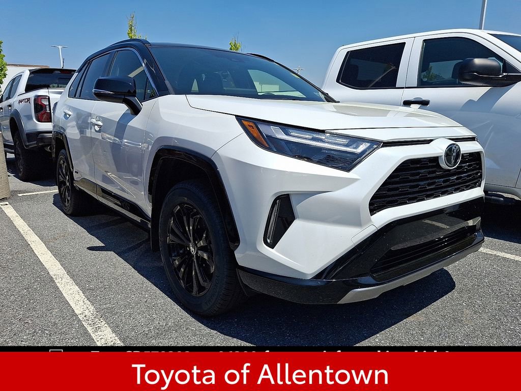 Used 2025 Toyota RAV4 XSE w/ Weather Package